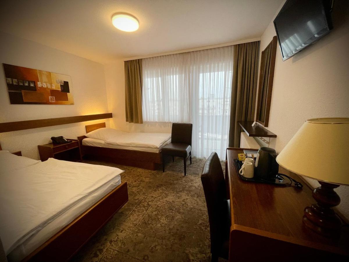 Hotel Regina Людвигсхафен-на-Рейне Экстерьер фото